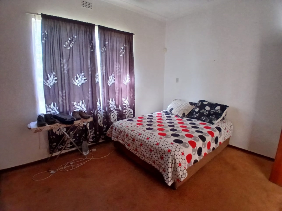 5 Bedroom Property for Sale in Kuruman Northern Cape